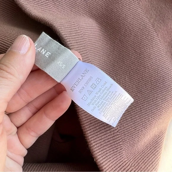 *Everlane Seamless Bike shorts - Acorn - Picture 6 of 7